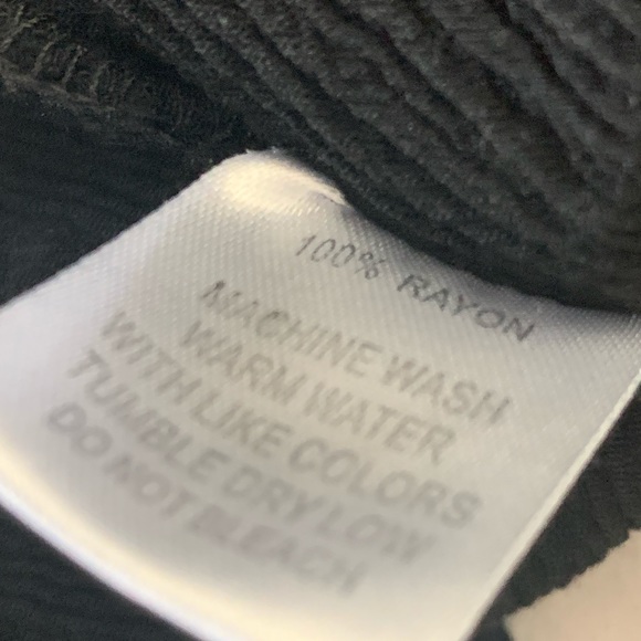 Alya Black V-Neck Long Sleeve Boho Flowy Dress - Picture 6 of 12